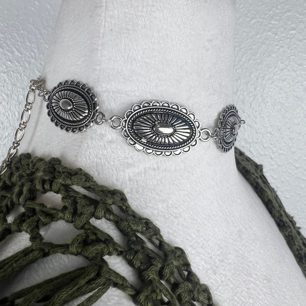 Western Silver Tone Oval Concho Choker Necklace Adjustable Sunburst Link Choker